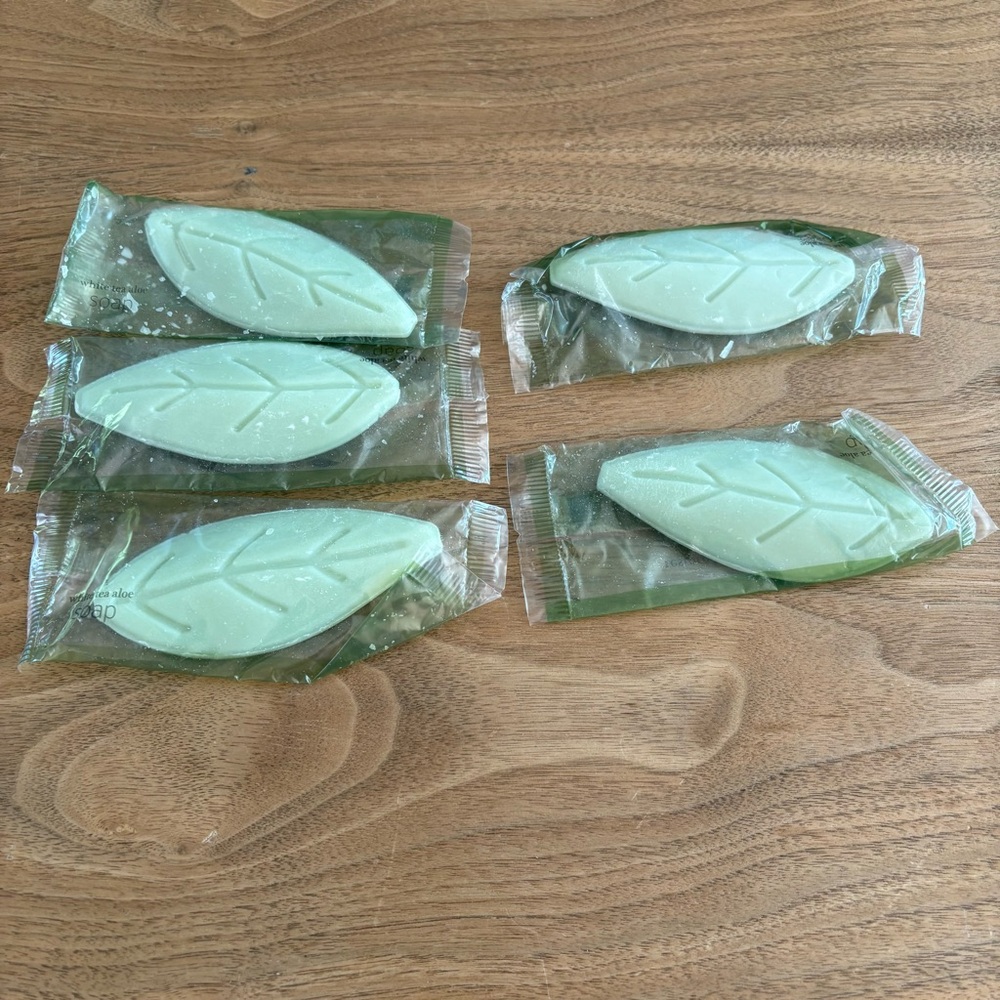 5 White Tea Aloe leaf soap
